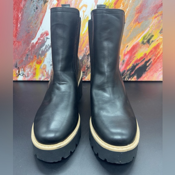 DV by Dolce Vita Tobias Gore Lug Boots - Picture 2 of 8